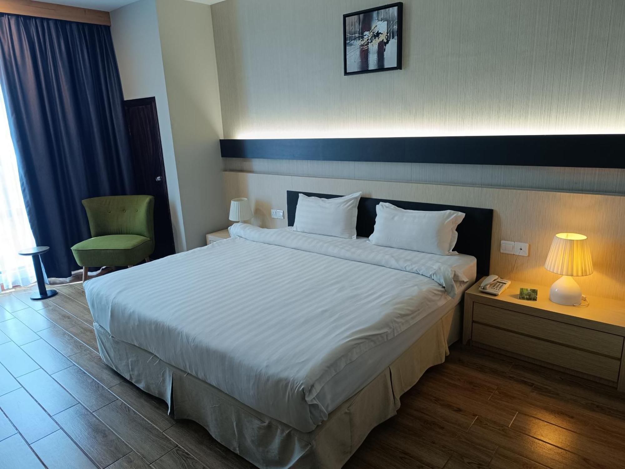 Lintas Platinum Hotel Kota Kinabalu Kültér fotó
