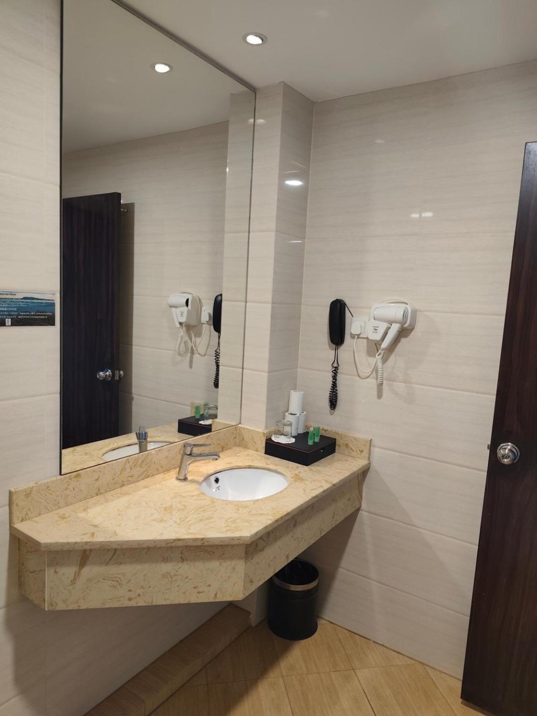 Lintas Platinum Hotel Kota Kinabalu Kültér fotó