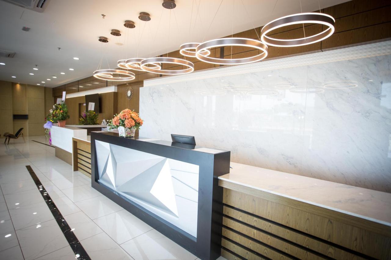 Lintas Platinum Hotel Kota Kinabalu Kültér fotó