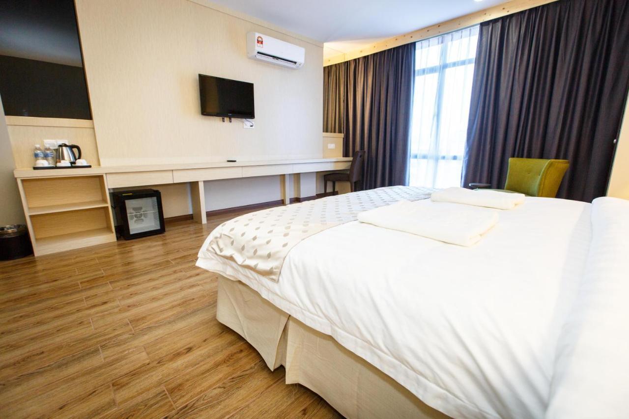 Lintas Platinum Hotel Kota Kinabalu Kültér fotó